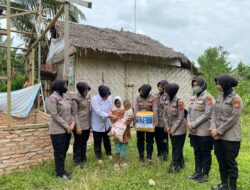 Berkah Ramadhan” Polwan Polres Aceh Tamiang Salurkan Bansos Bagi Warga Yang Membutuhkan