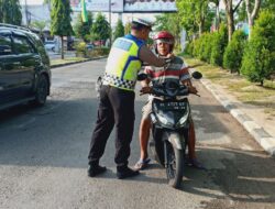Satlantas Polres Aceh Tamiang Laksanakan Patroli Secara Humanis Dikawasan Jalur KTL