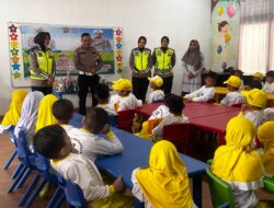 Polisi Sahabat Anak, Berikan Pemahaman Tertib Berlalulintas Dari Usia Dini