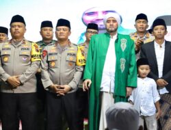 Kapolda Jateng Irjenpol Ahmad Luthfi di hadapan majelis Sholawat mohon restu agar seluruh Polisi Jateng menjadi Polisi yang baik