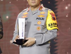Irjen Pol Ahmad Luthfi, Kapolda  yang Inovatif menerima penghargaan Detik Jateng-Jogja Award 2024