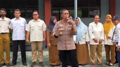 Iptu H.Muhtar SH Kanit Binmas Polsek Bekasi Barat Binluh Narkoba Pada Siswa SMPN 54 Kota Bekasi