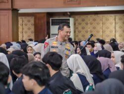 Peduli Generasi Milenial  Irjen Pol Ahmad Luthfi berikan Kuliah Umum di Kampus UPGRIS