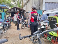 Sat Samapta Polres Aceh Tamiang Patroli Kota Dengan  Bersepeda Hingga Memasuki Gang gang Sempit