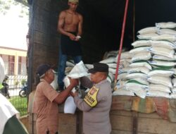 Monitoring Penyaluran Bantuan Beras Oleh Polsek Rantau