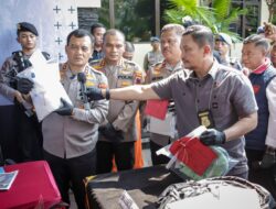 Irjen Pol Ahmad Luthfi; Pimpin Conference Pers ungkap Jaringan Narkoba Antar Propinsi