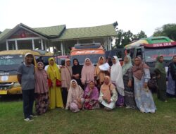 Majelis zikir AR-Ridha Al- washliyah kabupaten Aceh Tamiang berangkat menuju mesjid Subulussalam Banda Aceh