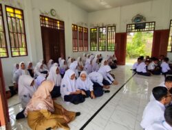 Saweu Sikula, Kanit Binmas Polsek Seruway Berikan Motivasi Kepada Para Siswa