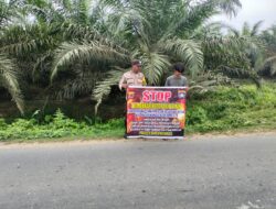 Cegah Karhutla, Personel Polsek Karang Baru Gencar Berikan Himbauan karhutla serta Edukasi