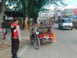 Antisipasi Kecelakaan, Personel Polsek Kuala Simpang Lakukan  Gatur Lalin di Jam Masukan Anak Sekolah