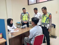 Ditlantas Polda Aceh beserta Jajaran Cek Urine Pengemudi Angkutan Umum, 5 Orang Positif Amphetamin