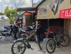 Sat Samapta Polres Aceh Tamiang Patroli Dialogis Dengan Bersepeda di Kota Kuala Simpang