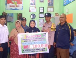 Monitoring dan  Pengamanan Penyaluran BLT-DD Oleh Personel Polsek Kuala Simpang