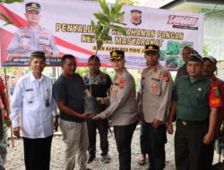 Kapolres Pidie Jaya Salurkan Ribuan Bibit untuk Ketahanan Pangan di Trienggadeng