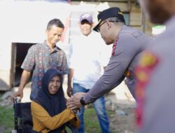 Lima Warga Dapat Bantuan Kursi Roda Dari Kapolres Pidie Menjelang HUT RI Ke – 79