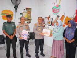 “Jum’at Berkah”, Kapolres Aceh Tamiang Serahkan Bantuan Sosial Berupa Sembako