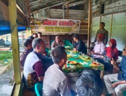 Kapolsek Kuala Simpang Dengarkan Masukan Masyarakat Melalui Jum’at Curhat