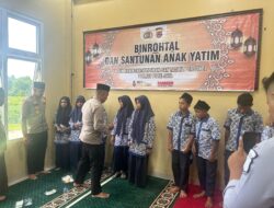Wakapolres Pidie Jaya Pimpin Binrohtal Khidmat, Santuni Anak Yatim di Mushalla Polres