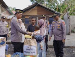 Polres Pidie Bantu Korban Kebakaran Rumah di Mila