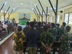 Prajurit Yonif 501  Beribadah Bersama Masyarakat Kampung Ayata, Perkuat Nilai Kebersamaan