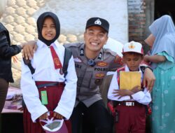 Bentuk Kepedulian Kepada Korban Banjir Seruway, Briptu Rizki Salurkan Bantuan dan Donasi Dari Sahabat Polri
