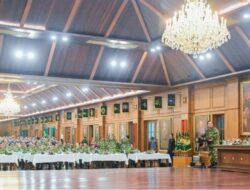 Presiden Prabowo Ajak Jajaran Kabinet Merah Putih Memaknai Perjuangan di Lembah Tidar