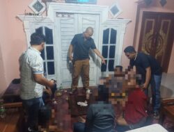 Asyik Bermain Judi, 5 Orang Warga Kecamatan Pasir Sakti Digelandang Polisi