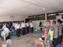 Berjalan Lancar, Babinsa Koramil 01/Kuala Simpang Hadiri Pelantikan Anggota KPPS Desa Kota Lintang