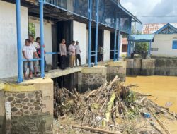 Peduli Masyarakat Korban Banjir Polres Pidie Salurkan Bantuan Kepada Warga