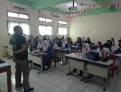 SMAN 16 Bekasi Mendapatkan Sosialisasi Bahaya Narkoba Dan Kenakalan Remaja.
