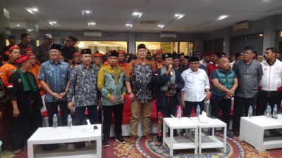 Baba Iyus Ketua Jajaka DPD Kota Bekasi Deklarasikan Dukung Paslon Cawalkot Heri Koswara Dan Solihin.