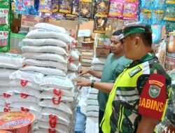 Jalin Komunikasi, Babinsa Komsos Dengan Pedagang Di Pasar Tradisional