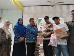 Pj. Bupati Aceh Tamiang Serahkan Bantuan bencana Darurat Baitul Mal Aceh