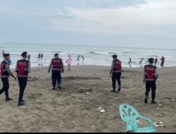 Polres Pidie Jaya Jamin Keamanan Wisata: Patroli di Pantai Kuthang dan Meuraksa