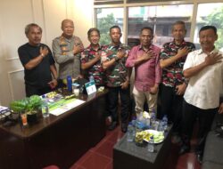 Audiensi Ormas Laskar Merah Putih Pondok Melati DiRuang Kerja Wakapolsek Pondok Gede.
