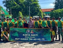 Prajurit Yonkav 8 Kostrad Gelar Karya Bakti di TMP Bangil Sambut HUT ke-75 Kavaleri
