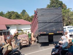 Sigap! Sat Lantas Polres Pidie Jaya Tangani Laka Lantas Tunggal di Keude Ulee Glee