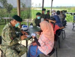 Wujud Pengabdian Kepada Masyarakat, Yonkes 2 Kostrad Gelar Baksos Pengobatan Gratis