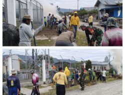 Penuh Semangat, Babinsa Bersama Warga Kerja Bakti Membersihkan Sekitar Kantor Desa