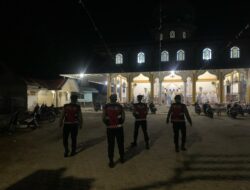 Ibadah Nyaman, Keamanan Terjamin! Polres Pidie Jaya Lakukan Pengamanan Tarawih