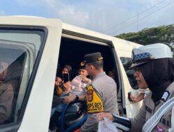 Polres Pidie Jaya Lepas Rombongan Pemudik Gratis: Wujud Kepedulian untuk Perjalanan Aman dan Nyaman