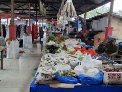 Pedagang Pasar Tradisional Ule Ateung Terpuruk Sepi Pembeli : Omzet Anjlok