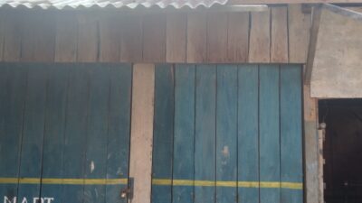 Dua Kios Pupuk Satu Pemilik Dalam Satu Desa