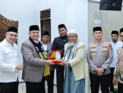 Kapolres Pidie Jaya Dampingi Komjen Pol (Purn) Rycko Amelza Beri Kuliah Kebangsaan di Pesantren