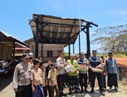 Kapolsek Bandar Dua Kunjungi Dayah Ahmadul Falah Pasca Kebakaran, Serahkan Bantuan Sosial