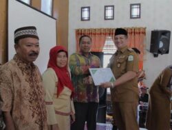 Lepas PURNA Tugas Kadis Pendidikan dan Kebudayaan Serta Tenaga Pendidik, Bupati Aceh Tamiang : ” Terima Kasih Atas Dedikasinya “