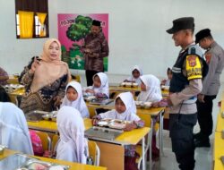Awali Distribusi Perdana, Polsek Jangka Buya Kawal Program Makan Bergizi Gratis untuk Ribuan Warga