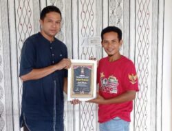 Kinerja Diapresiasi, Taufik Fauzal Terima Penghargaan dari PWDPI Aceh Timur