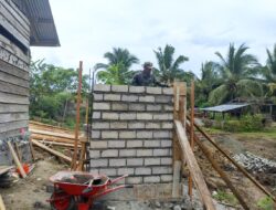 Progres 50 % ,Satgas TMMD Bangun Fasilitas MCK untuk Tingkatkan Kesehatan Warga