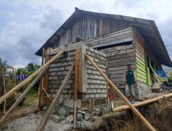 H+16 Anggota Satgas TMMD Ke-126 Terus Genjot Pekerjaan Pembuatan MCK, Capai Progres 50%